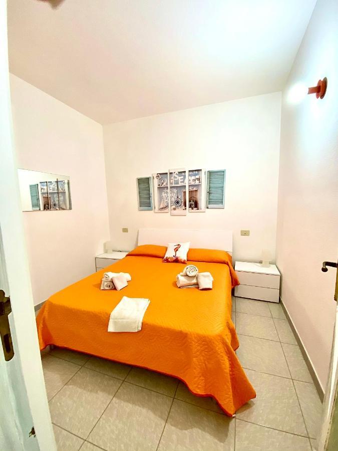 Appartamento Fronte Mare Santa Teresa Gallura Exterior foto