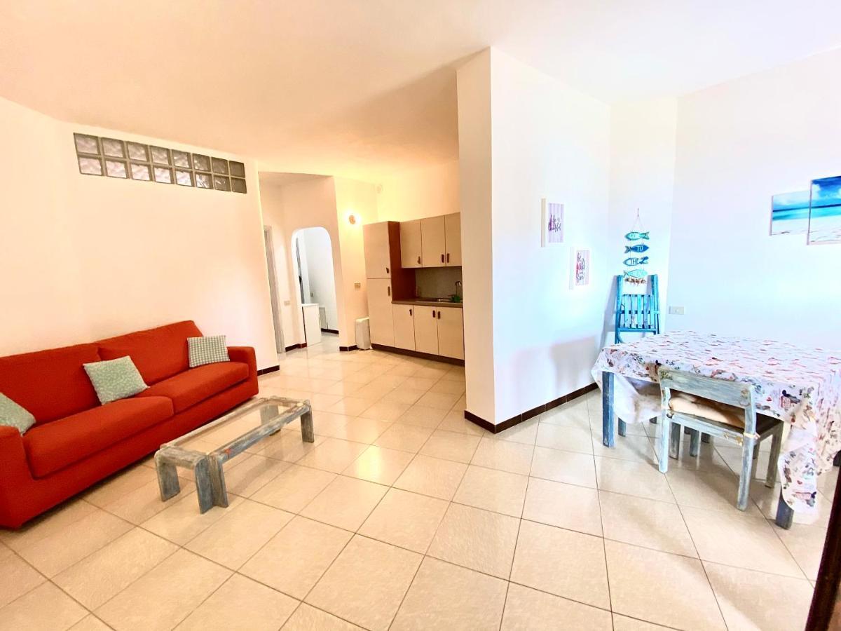 Appartamento Fronte Mare Santa Teresa Gallura Exterior foto